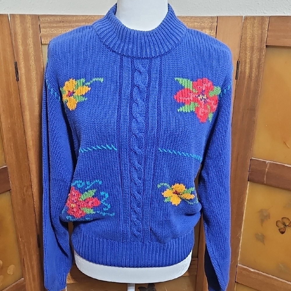 Vintage Blue Floral Turtleneck Sweater - Picture 4 of 11